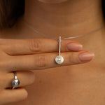 pakabukas su deimantu